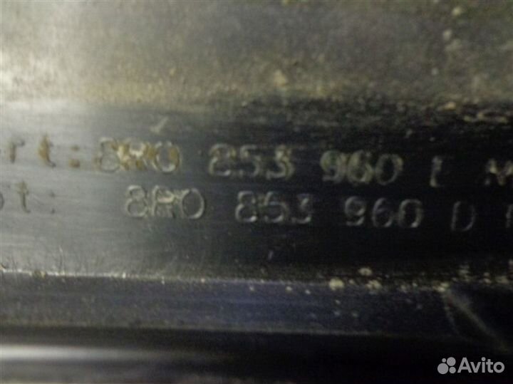 Молдинг двери передний правый Audi Q5 8RB 2008