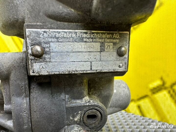 Насос гур Mercedes-Benz 190 W201 M102.921 2.0I