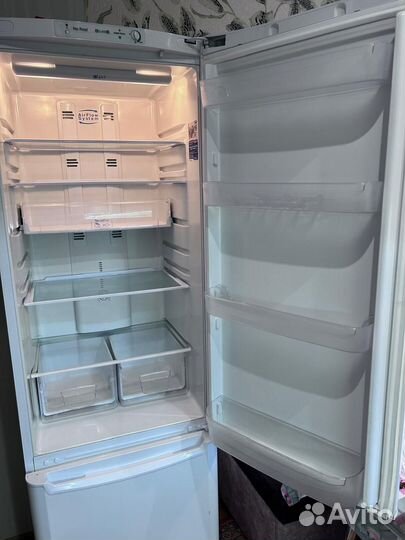 Холодильник indesit