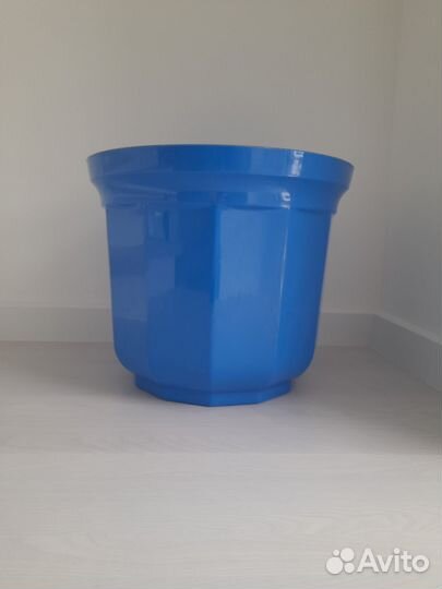 Кашпо напольное синее, диаметр 40 см