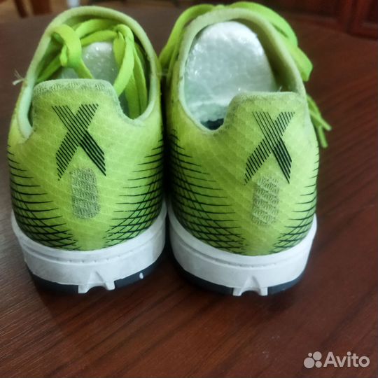 Футбольные бутсы шиповки Adidas. Р-р 37
