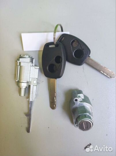 Личинка замка Honda (2 ключа )