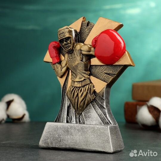 Стела 'Бокс' 11х3х15см