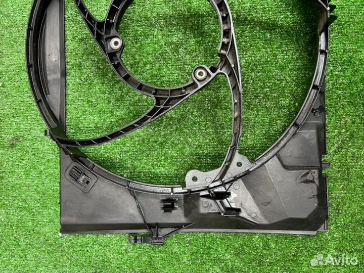 Диффузор вентилятора радиатора