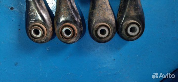 Рычаг задний поперечный Ford Focus 3 седан iqdb