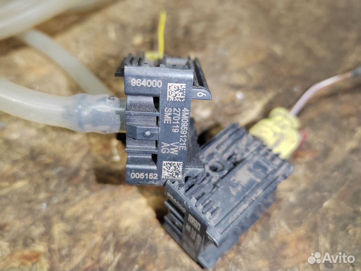 Датчик системы защиты пешеходов Volkswagen Touareg