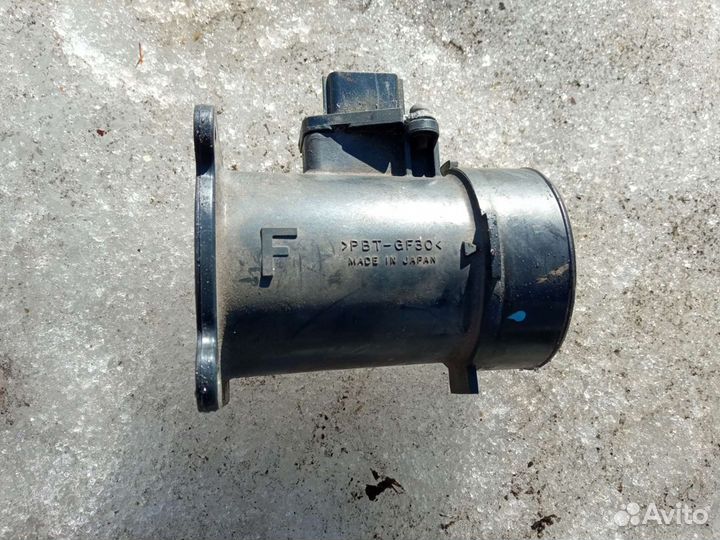 Расходомер воздуха Nissan Primera p12