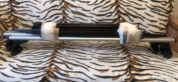 Багажник на крышу LUX и прищепка amos SkiLock-5