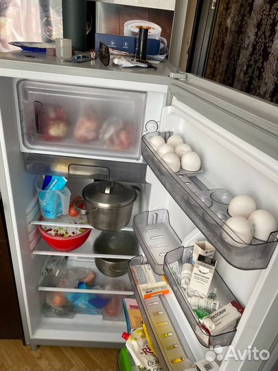 Продаю новый холодильник novex