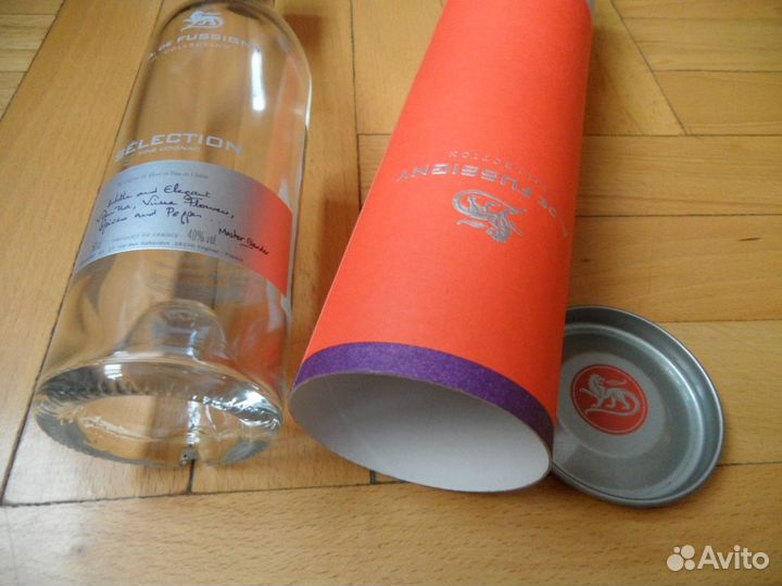 Бутылка С пробкой И туба коньяк франция fussigny