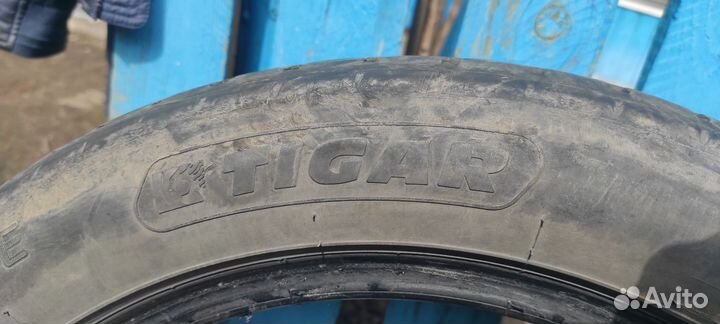 Tigar UHP Ultra High Performance 225/50 R17 98W