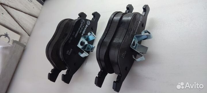 Тормозные колодки Brembo P24061 новые