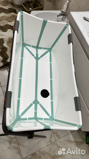 Stokke Складная ванночка с горкой, подставка