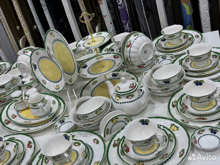 Набор столовой посуды на 12 персон