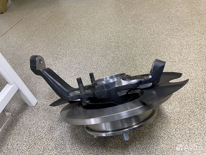 Новые кулаки поворотн Нива 2123 с нерегул подшипн