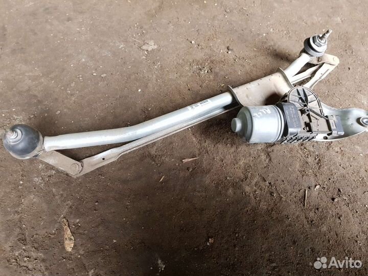 Трапеция дворников Дастер Сандеро Ларгус Логан