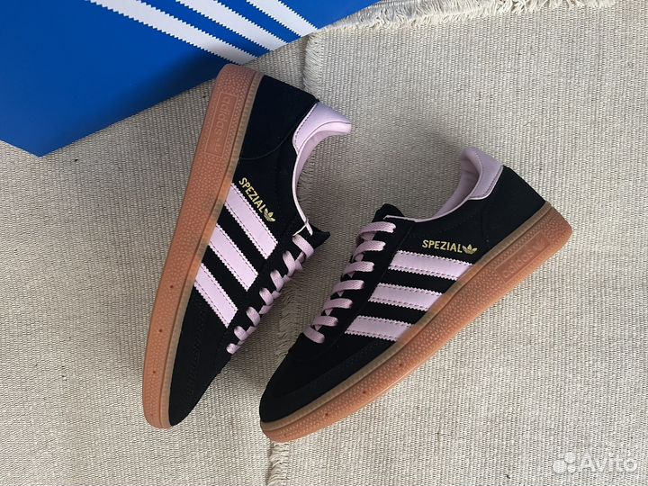 Кроссовки adidas spezial розовые