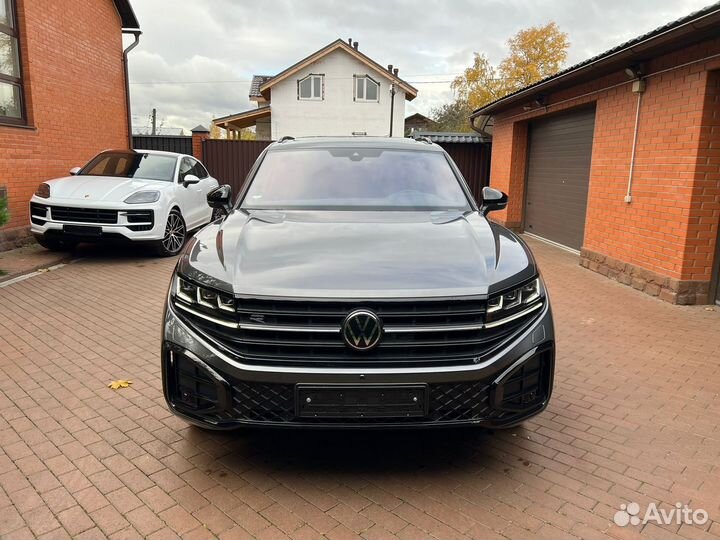 Volkswagen Touareg 3.0 AT, 2023, 10 000 км