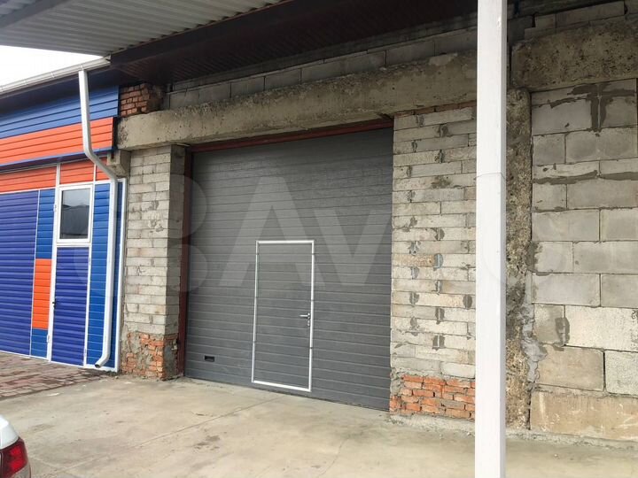 Склад, 824 м²