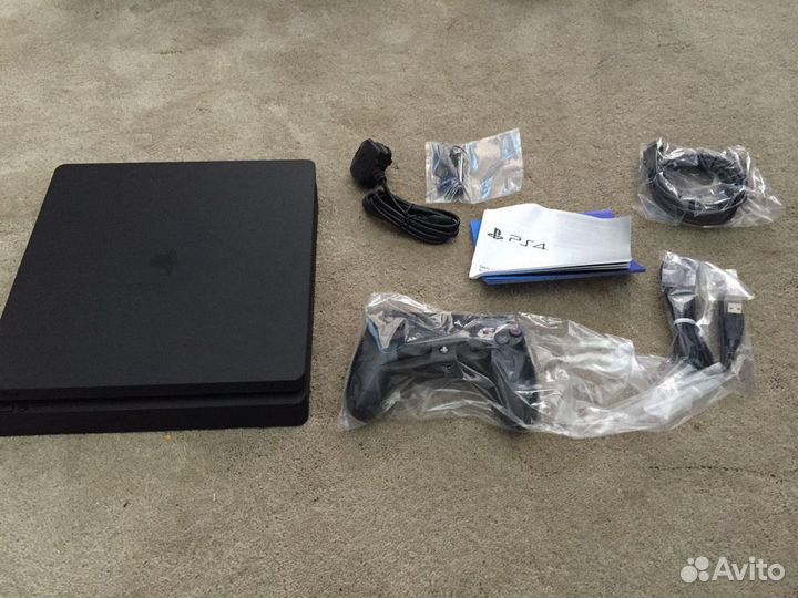 Sony PS4 slim 1tb
