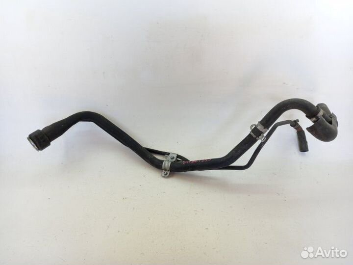 Горловина топливного бака Toyota Avensis AZT255W