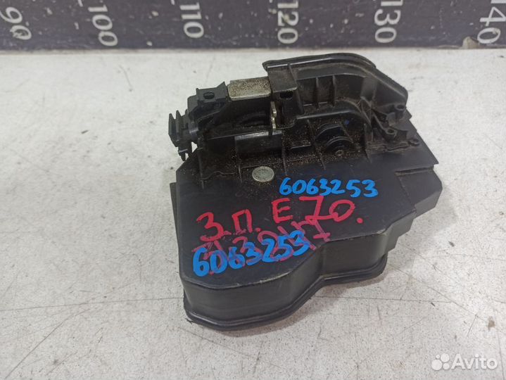 Замок двери задней правой