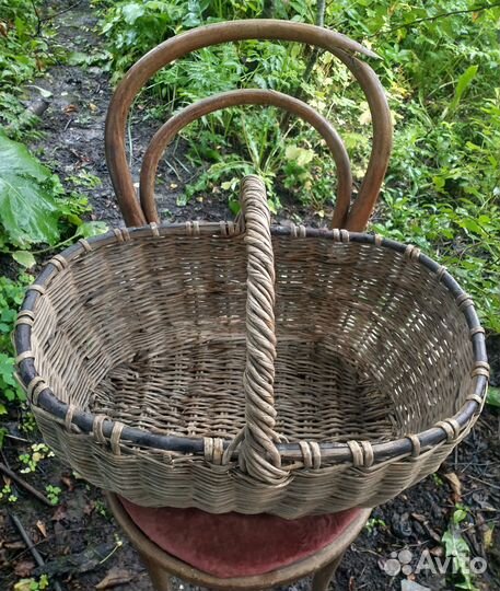 Корзина плетеная