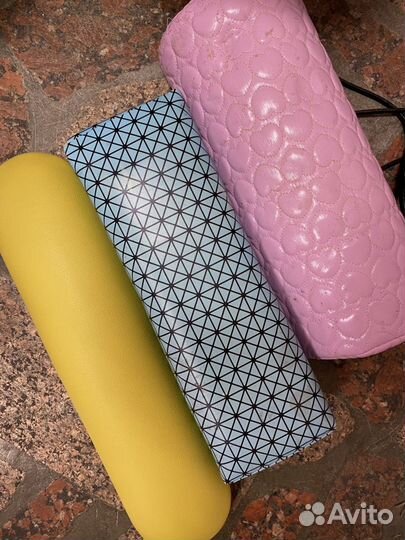 Подушка для маникюра