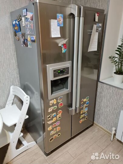 Холодильник Hotpoint Ariston msz 802d