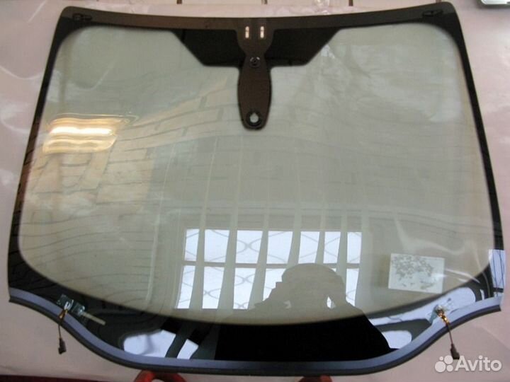 Лобовое ветровое стекло Форд Фокус 3 2011 - нв