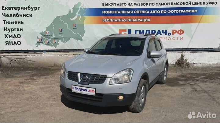 Фланец двигателя системы охлаждения Nissan Qashqai