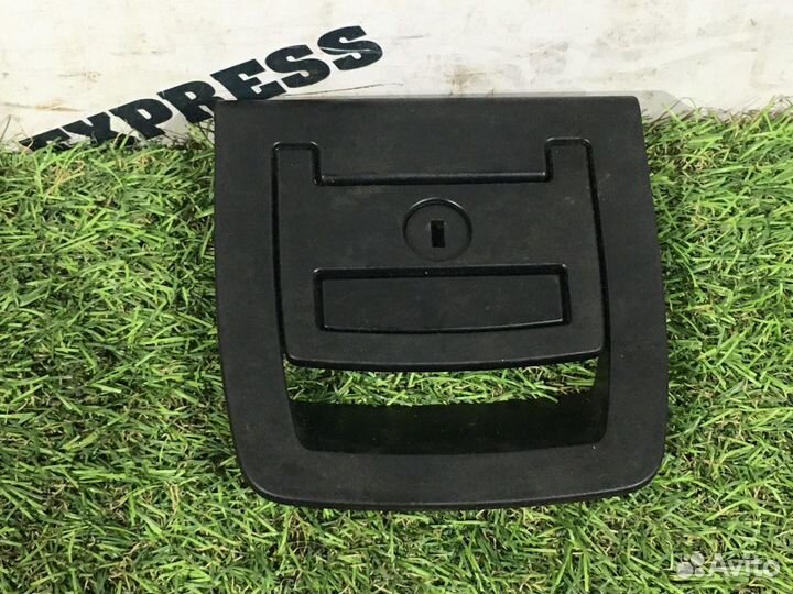 Ручка пола багажника BMW X5 E70