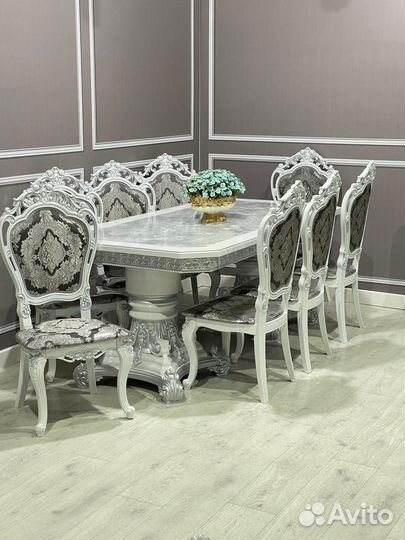 Стол и Стулья