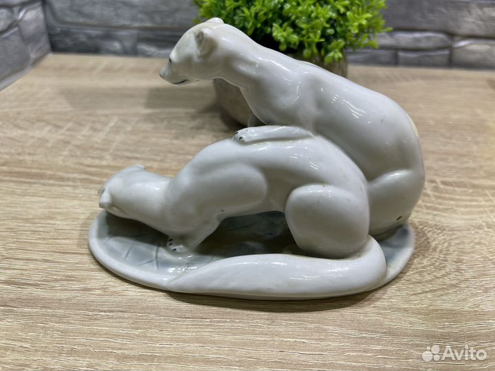 М.21975 Статуэтка Два горностая Royal Copenhagen