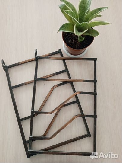 Держатели для навесных полок