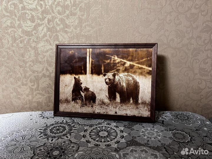 Выжженая картина «медведи»