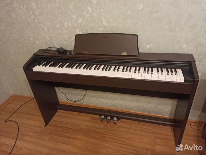 Цифровое пианино casio px-770