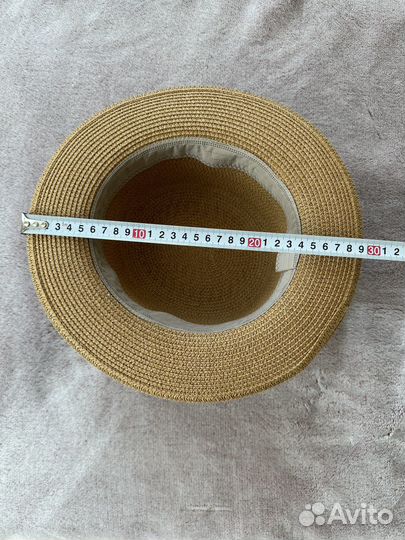 Соломенная шляпа канотье
