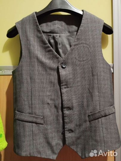 Жилетка для мальчика 140
