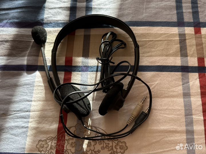 Проводные наушники philips