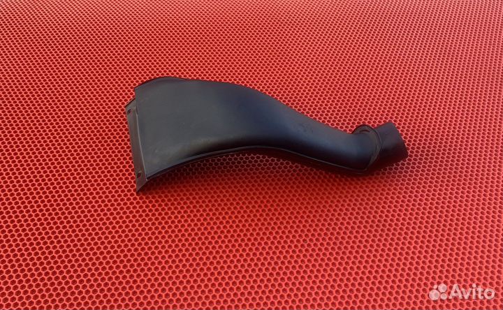 Воздухозаборник Mitsubishi Space Star