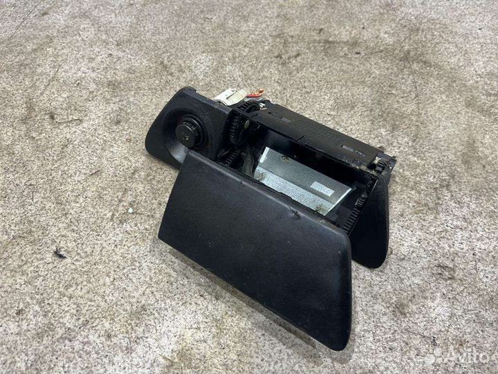 8D0857951 VAG Пепельница передняя Ауди а4 б5