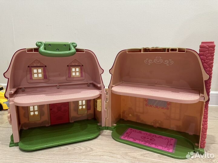 Домик семейства Salivan