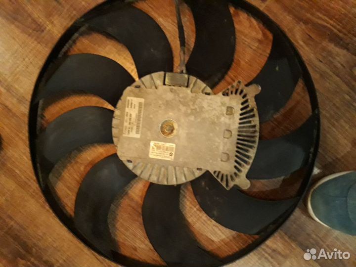 Бмв Е60 вентилятор радиатора мотор охлаждения