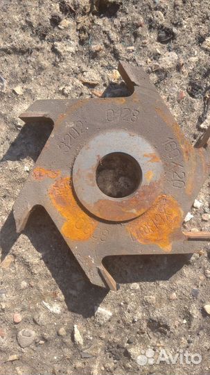 Фреза пазовая по дереву