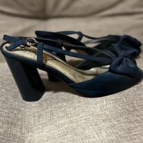 Босоножки женские 38 размер на низком каблуке