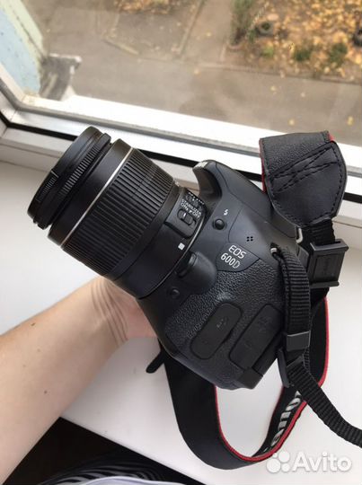 Зеркальный фотоаппарат