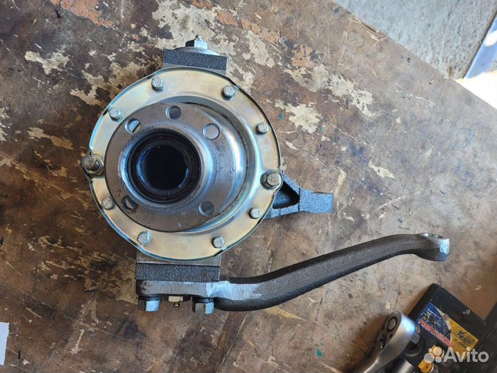 Поворотный кулак на УАЗ hunter patriot