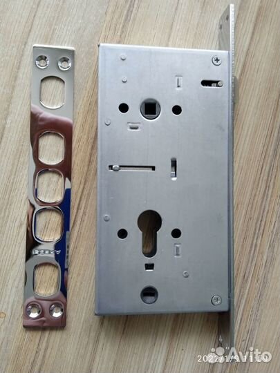 Дверной замок apecs т-0523-с