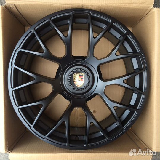 Диски на Porsche Macan R20